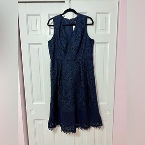 Ann Taylor NWT Navy Appliqué Dress - Size 16P
